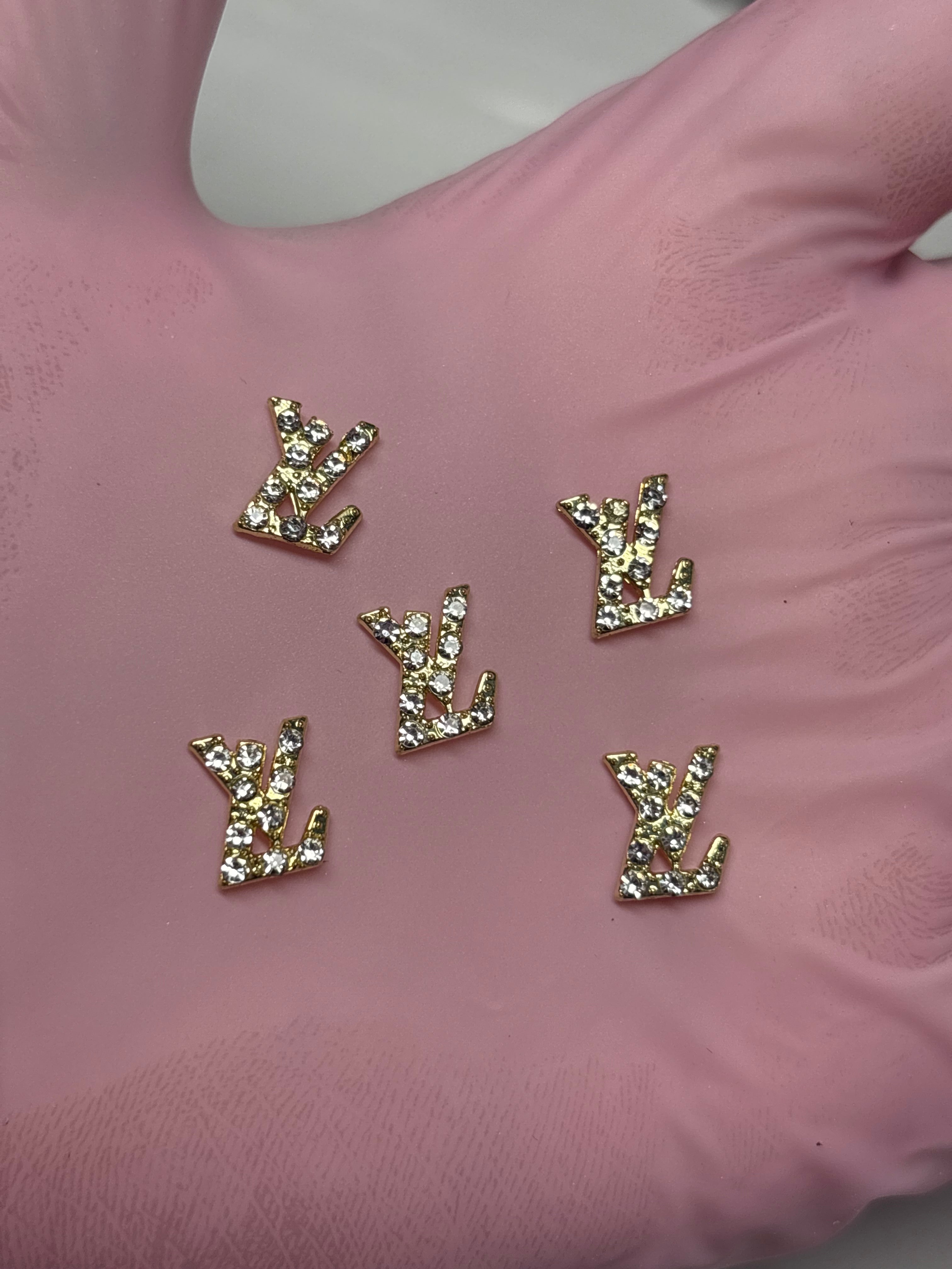 LV gold charm (5pc)